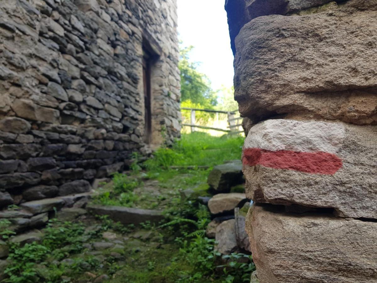 La Baita Di Francesca Montecrestese Exterior foto